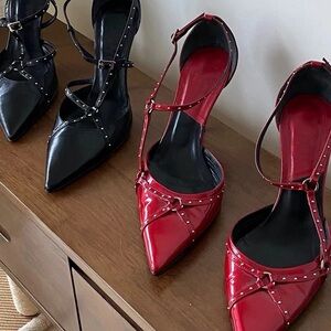 Elegant Black and Red Women's Shoes